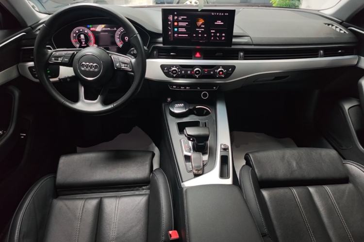 Used Audi A4L 2020 40 TFSI Luxury Dynamic Model Center Console