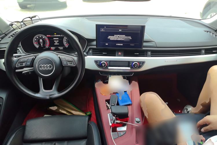 Used Audi A4L 2020 40 TFSI quattro Luxury Dynamic Model Center Console