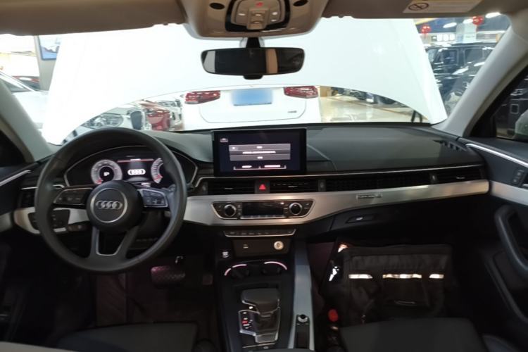 Used Audi A4L 2020 40 TFSI Luxury Dynamic Model Center Console
