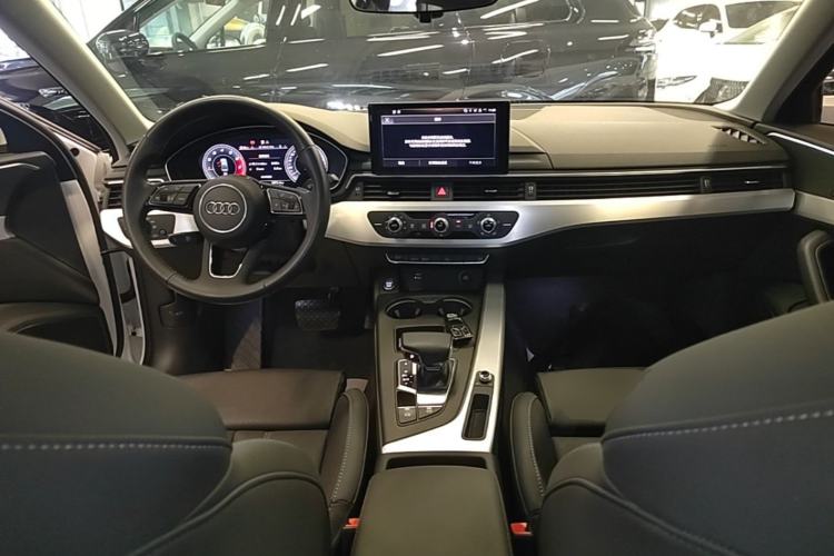 Used Audi A4L 2020 40 TFSI Fashion Dynamic Model Center Console