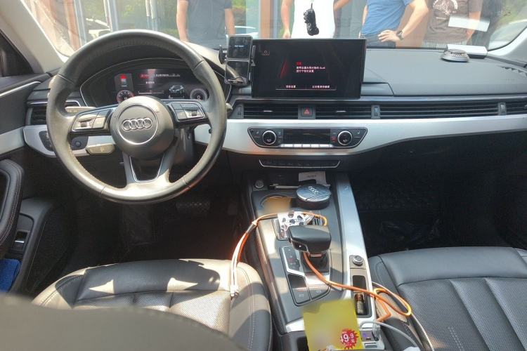 Used Audi A4L 2020 40 TFSI Luxury Prestige Edition Center Console