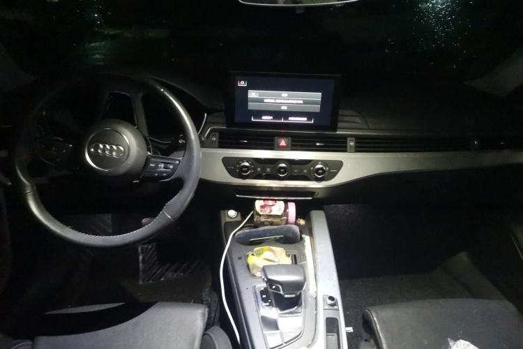 Used Audi A4L 2020 40 TFSI Fashion Dynamic Model Center Console