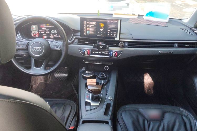 Used Audi A4L 2020 40 TFSI Luxury Prestige Edition Center Console