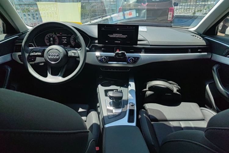 Used Audi A4L 2020 40 TFSI Fashion Dynamic Model Center Console