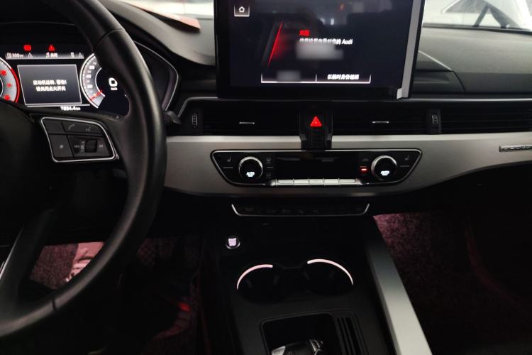 Used Audi A4L 2020 40 TFSI quattro Luxury Dynamic Model Center Console