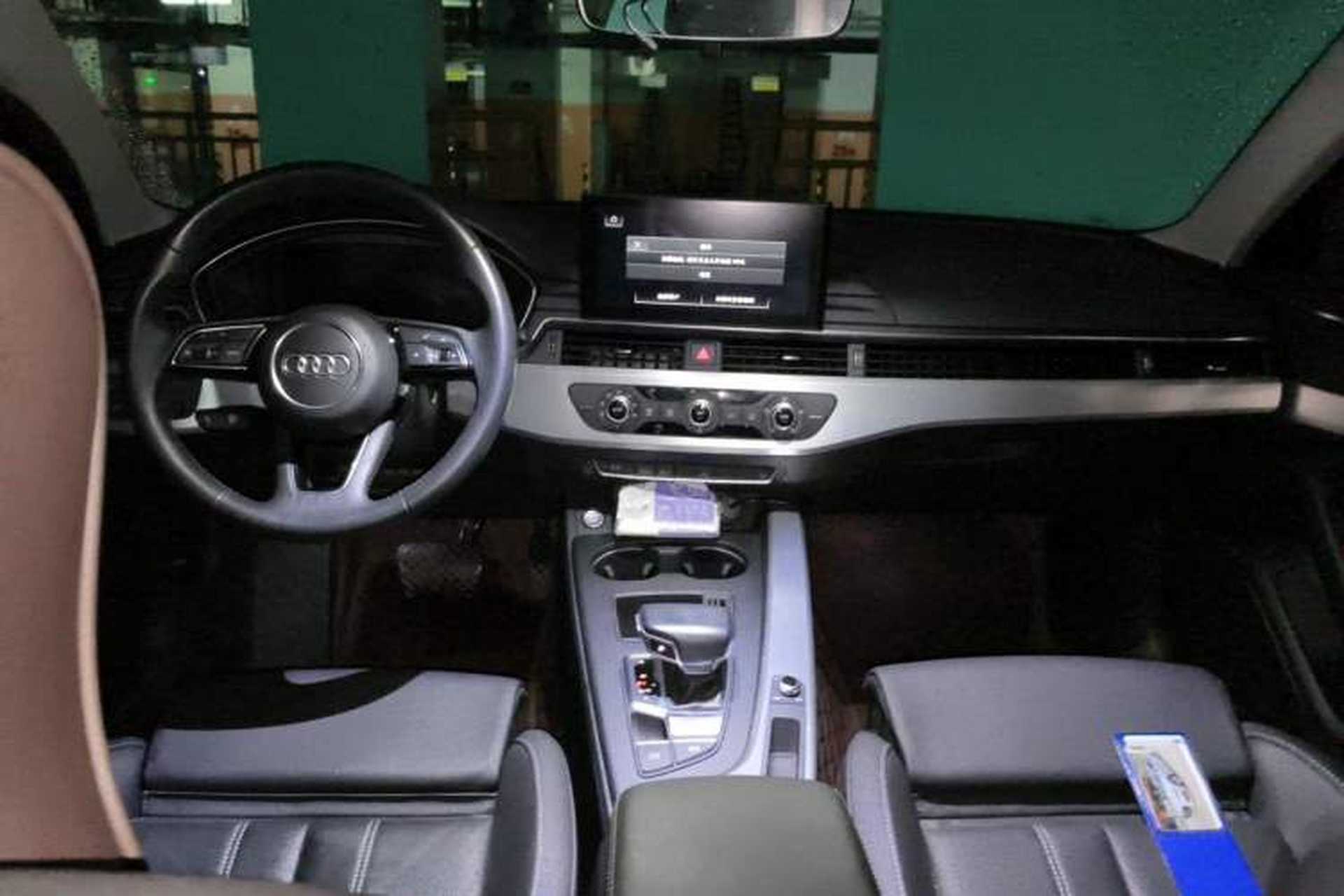 Used Audi A4L 2020 35 TFSI Fashion Dynamic Model Center Console