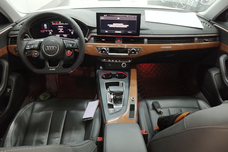 Used Audi A4L 2020 40 TFSI quattro Luxury Prestige Edition Center Console
