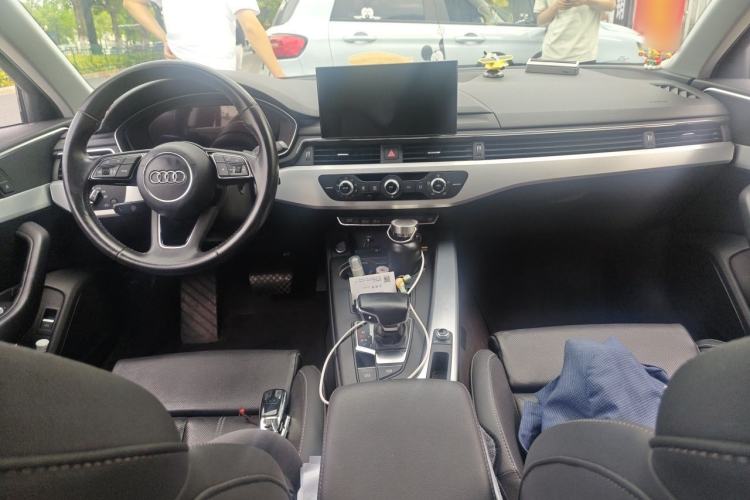 Used Audi A4L 2020 40 TFSI Fashion Dynamic Model Center Console