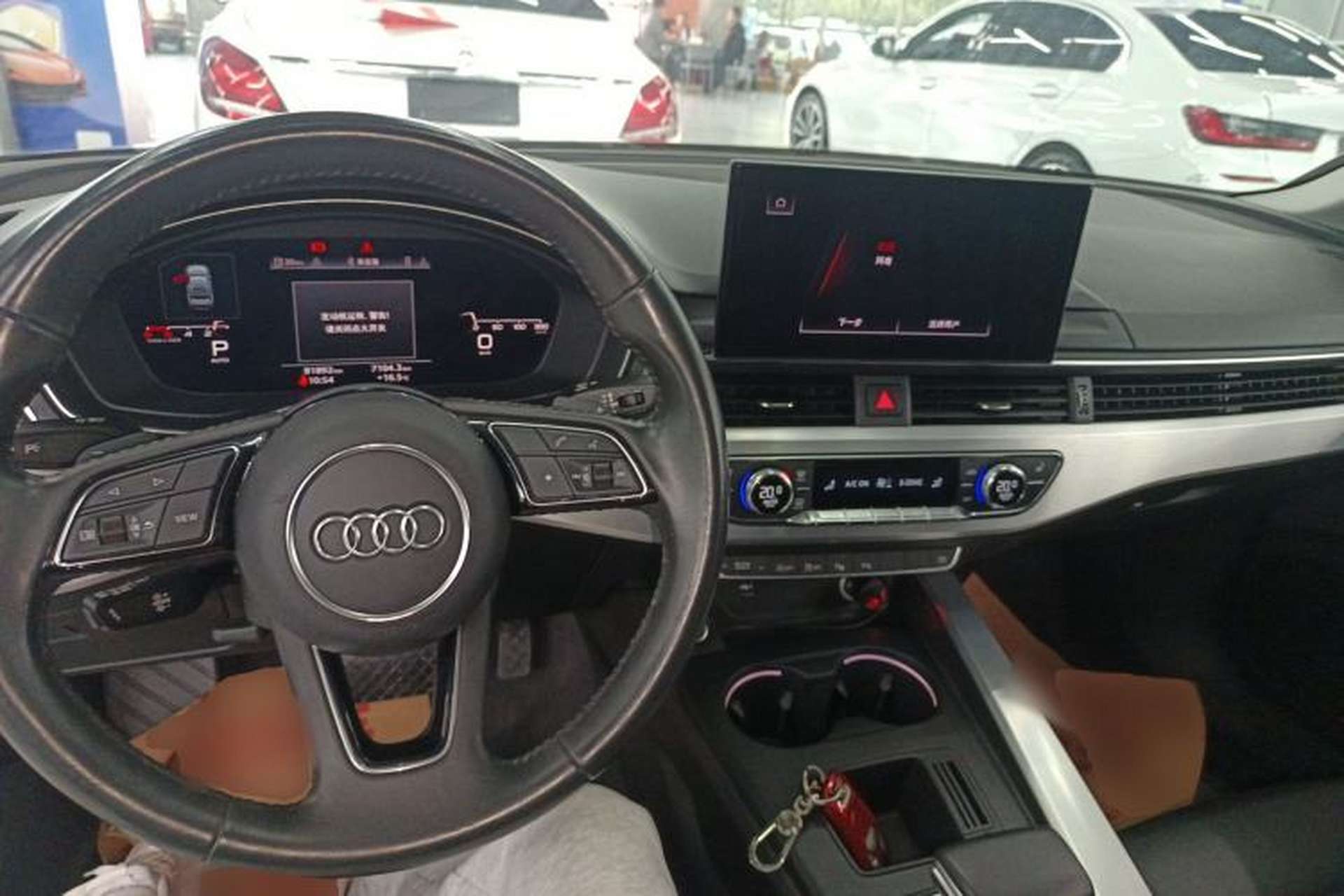Used Audi A4L 2020 40 TFSI Luxury Dynamic Model Center Console