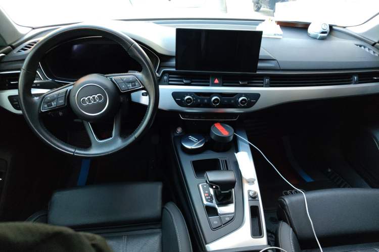 Used Audi A4L 2020 40 TFSI Fashion Dynamic Model Center Console