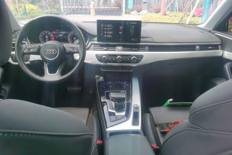 Used Audi A4L 2020 40 TFSI Fashion Dynamic Model Center Console