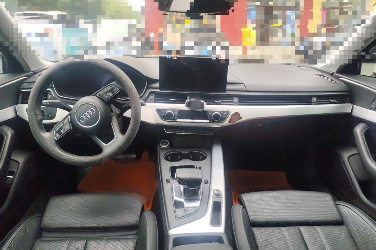 Used Audi A4L 2020 40 TFSI Luxury Dynamic Model Center Console