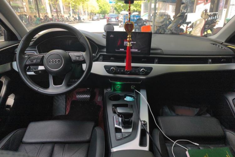 Used Audi A4L 2020 40 TFSI Fashion Dynamic Model Center Console