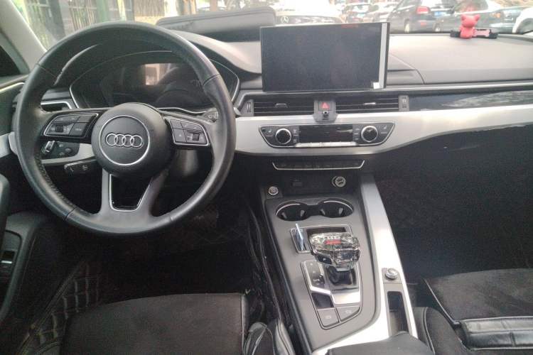 Used Audi A4L 2020 40 TFSI Luxury Prestige Edition Center Console