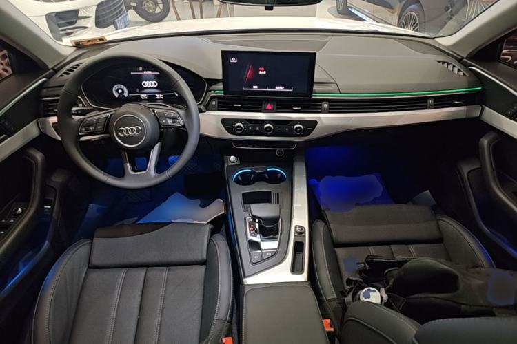 Used Audi A4L 2020 40 TFSI Fashion Dynamic Model Center Console