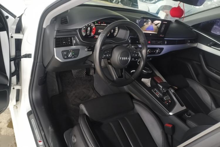 Used Audi A4L 2020 40 TFSI Fashion Dynamic Model Center Console