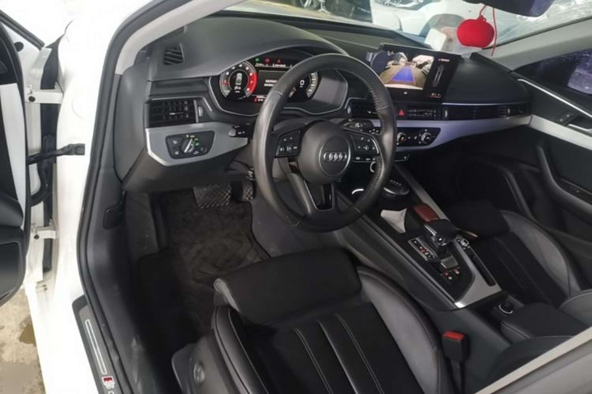 Used Audi A4L 2020 40 TFSI Fashion Dynamic Model Center Console