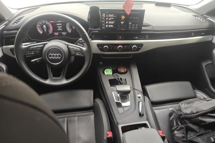 Used Audi A4L 2020 40 TFSI Fashion Dynamic Model Center Console