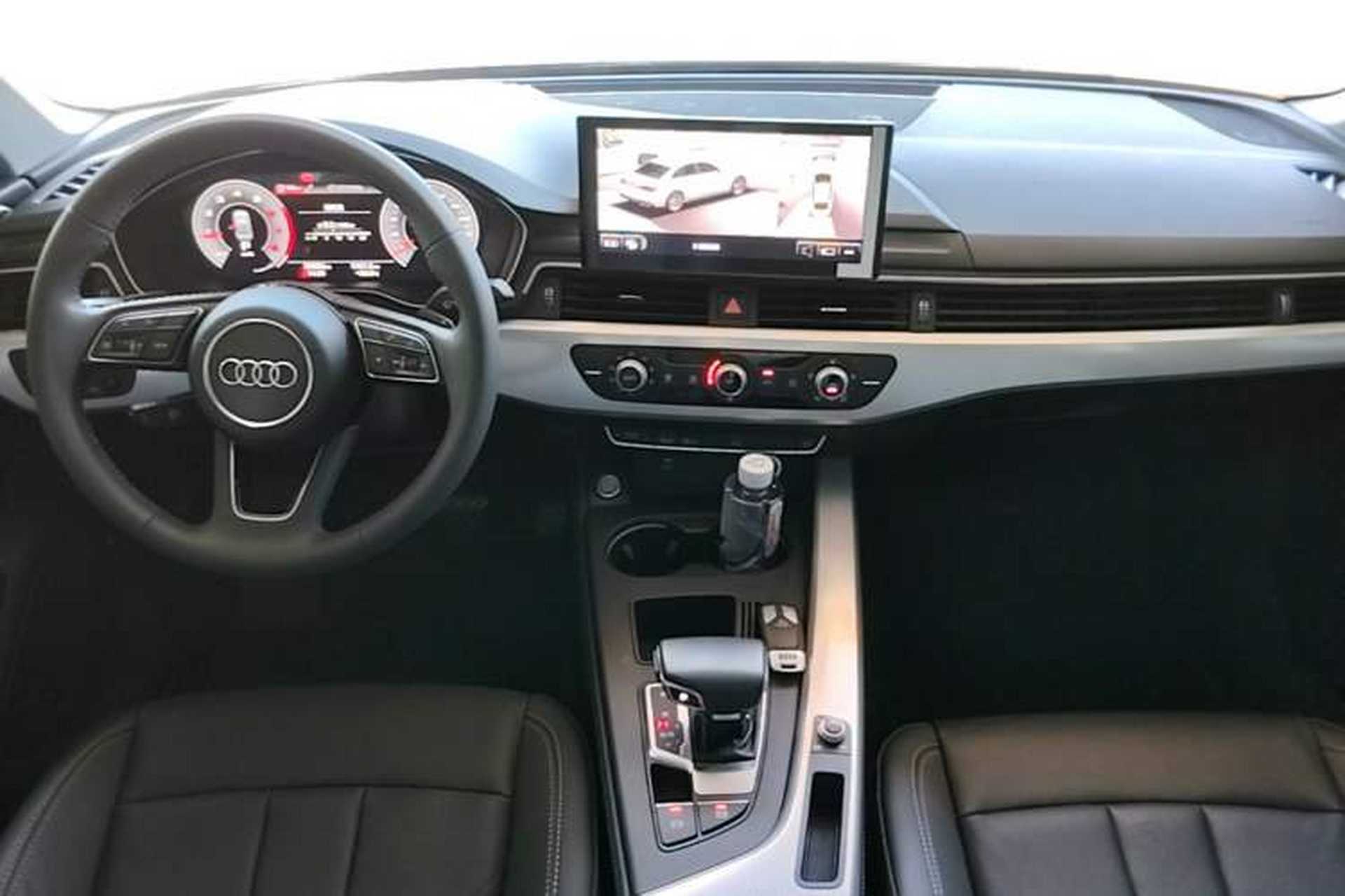 Used Audi A4L 2020 40 TFSI Fashionable and Elegant Model Center Console