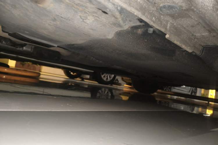 Used Audi A4L 2020 40 TFSI Fashionable and Elegant Model Chassis Front Left