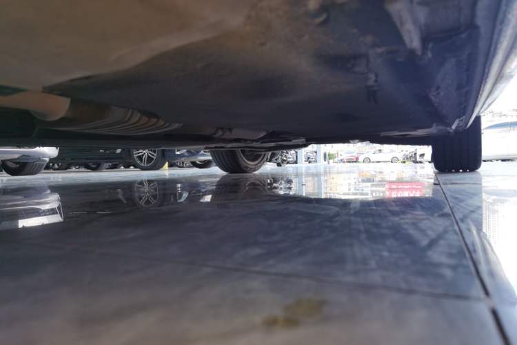 Used Audi A4L 2020 40 TFSI Fashionable and Elegant Model Chassis Front Left