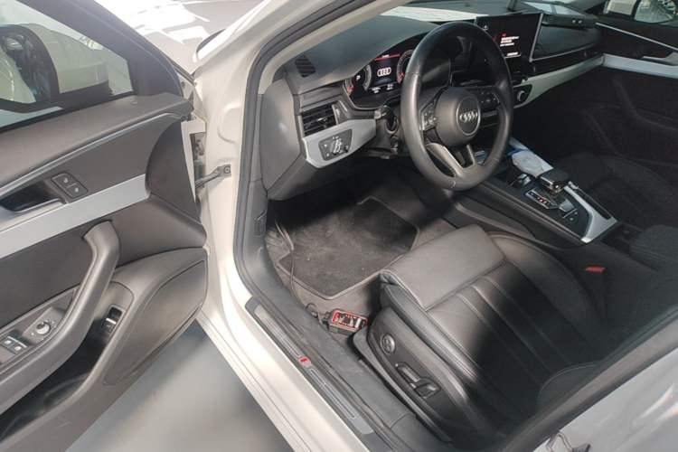 Used Audi A4L 2020 40 TFSI Fashion Dynamic Model Driver Seat