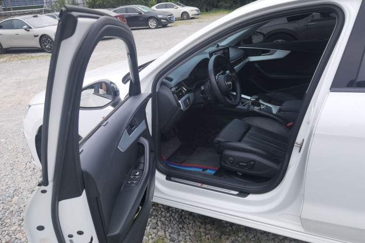 Used Audi A4L 2020 40 TFSI Luxury Dynamic Model Driver Seat