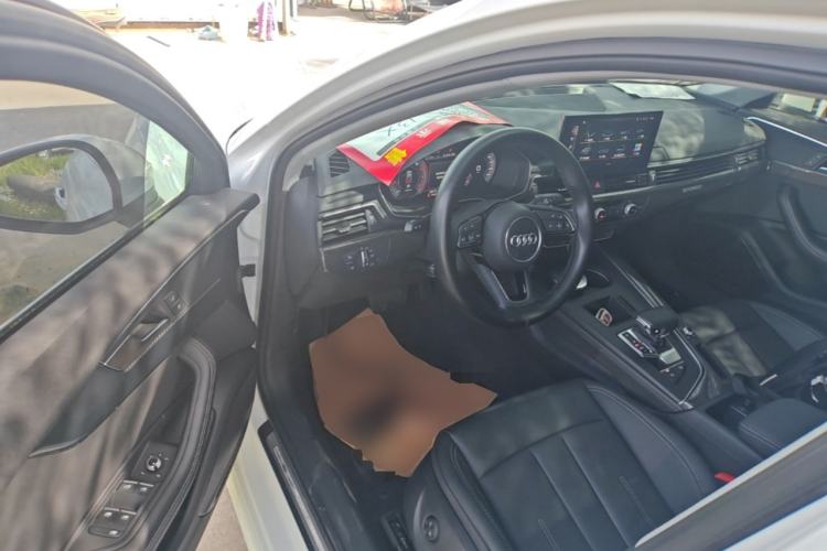 Used Audi A4L 2020 40 TFSI Fashionable and Elegant Model Driver Seat