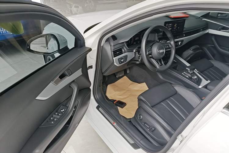 Used Audi A4L 2020 40 TFSI Luxury Dynamic Model Driver Seat