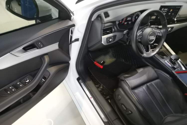 Used Audi A4L 2020 40 TFSI Fashion Dynamic Model Driver Seat