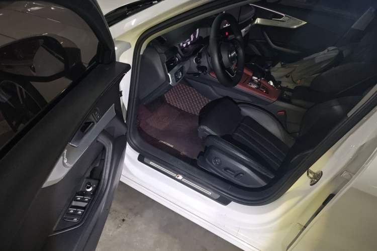 Used Audi A4L 2020 40 TFSI Luxury Dynamic Model Driver Seat
