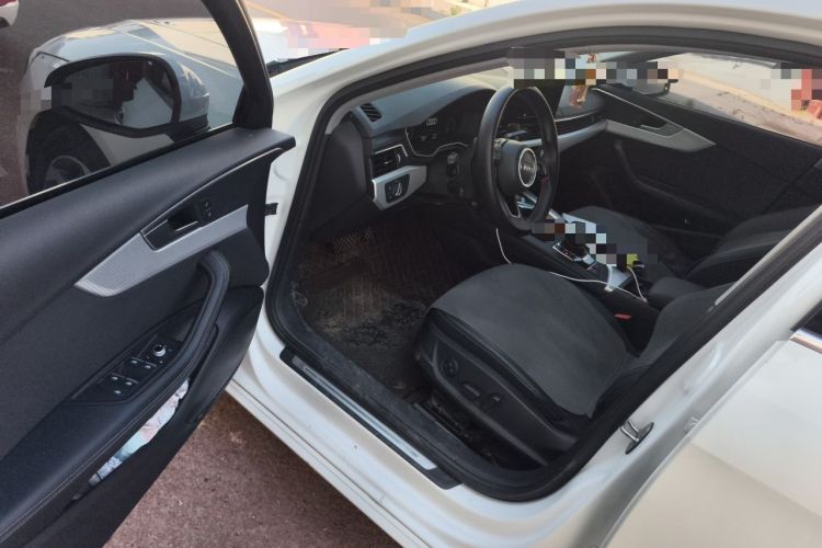 Used Audi A4L 2020 40 TFSI Fashionable and Elegant Model Driver Seat