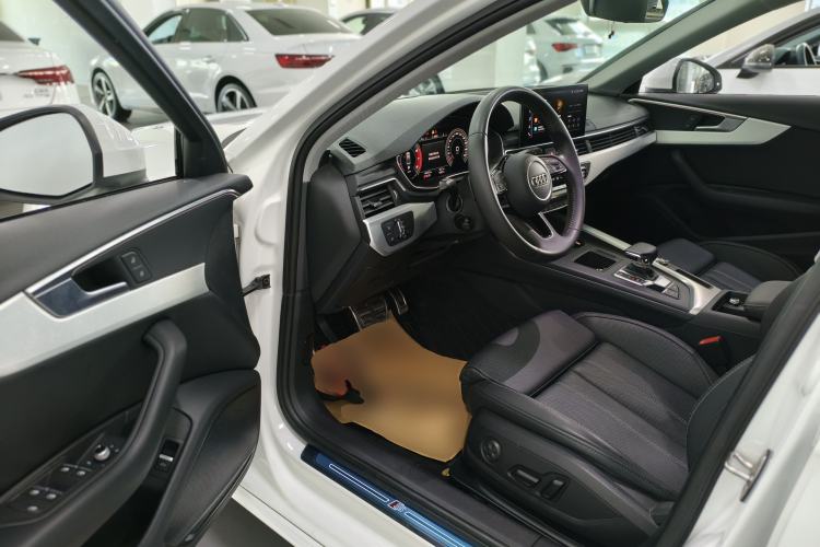 Used Audi A4L 2020 40 TFSI Luxury Dynamic Model Driver Seat