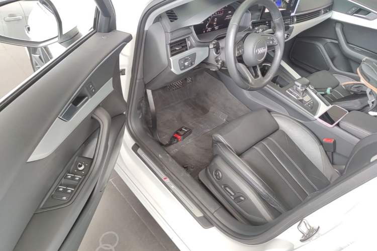 Used Audi A4L 2020 40 TFSI Luxury Dynamic Model Driver Seat