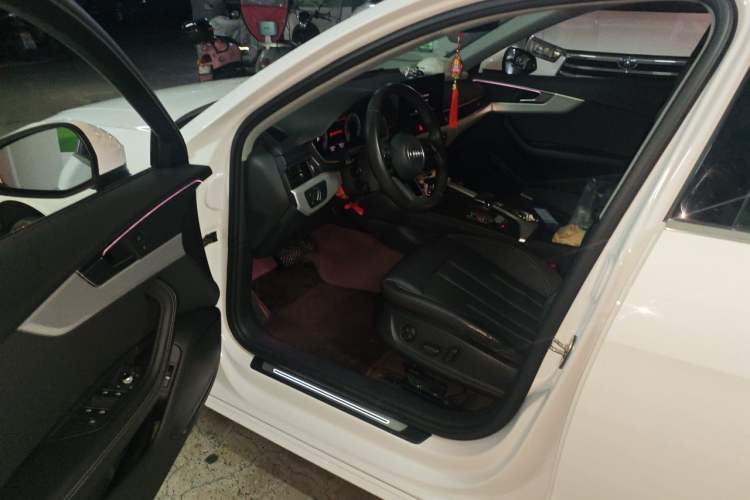 Used Audi A4L 2020 40 TFSI Luxury Prestige Edition Driver Seat