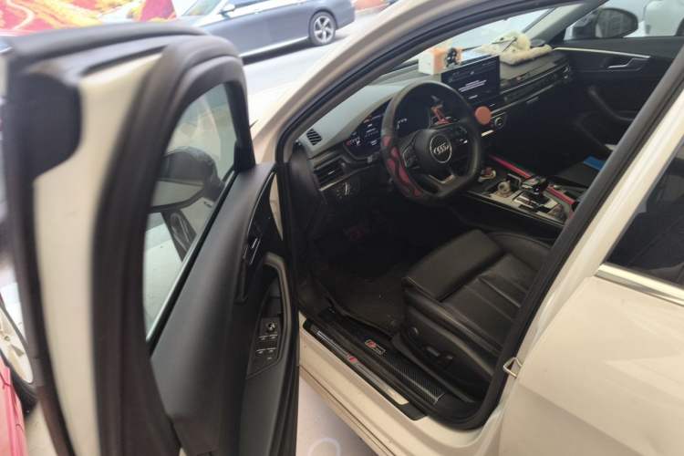 Used Audi A4L 2020 40 TFSI Luxury Dynamic Model Driver Seat