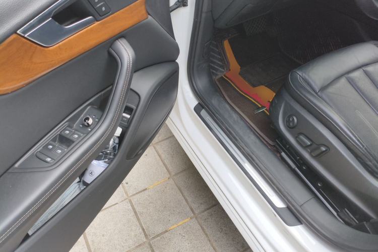 Used Audi A4L 2020 40 TFSI Luxury Prestige Edition Driver Seat