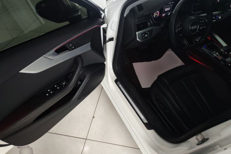 Used Audi A4L 2020 40 TFSI Luxury Prestige Edition Driver Seat