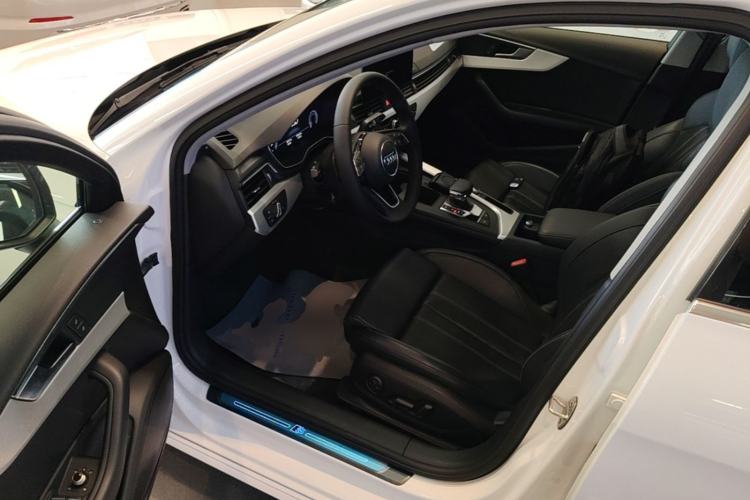 Used Audi A4L 2020 40 TFSI Fashion Dynamic Model Driver Seat