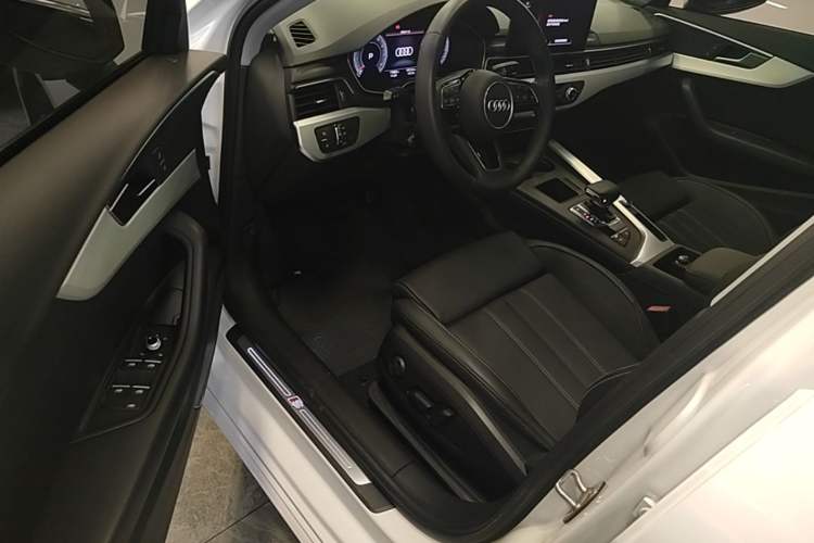 Used Audi A4L 2020 40 TFSI Fashion Dynamic Model Driver Seat