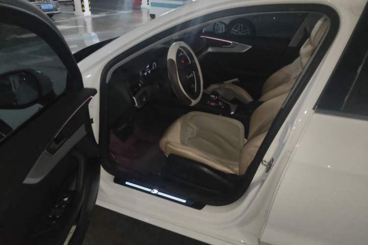 Used Audi A4L 2020 40 TFSI Luxury Dynamic Model Driver Seat