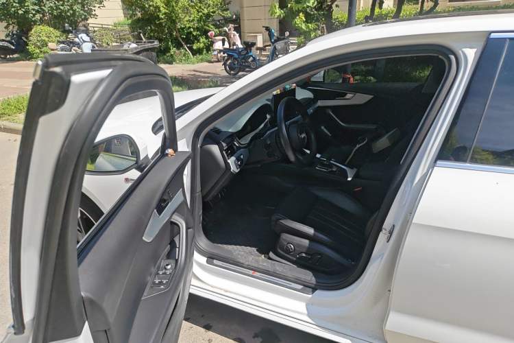 Used Audi A4L 2020 40 TFSI Luxury Dynamic Model Driver Seat