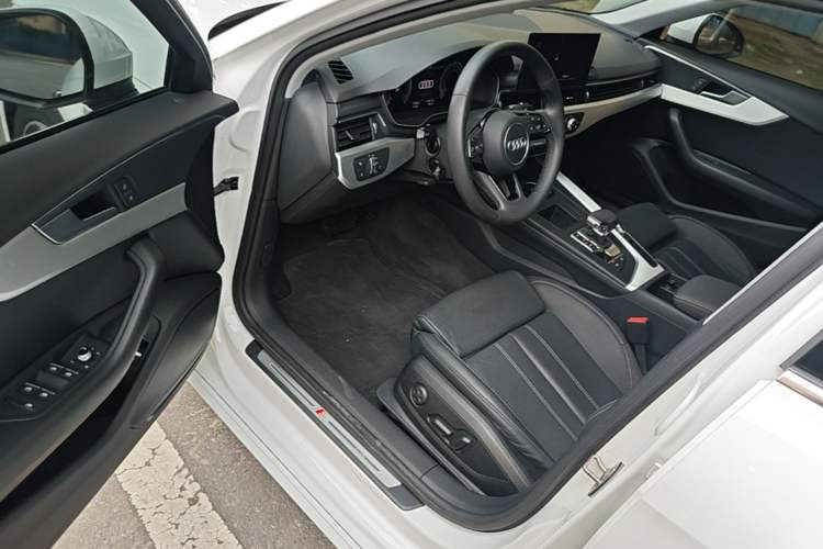 Used Audi A4L 2020 40 TFSI Fashion Dynamic Model Driver Seat