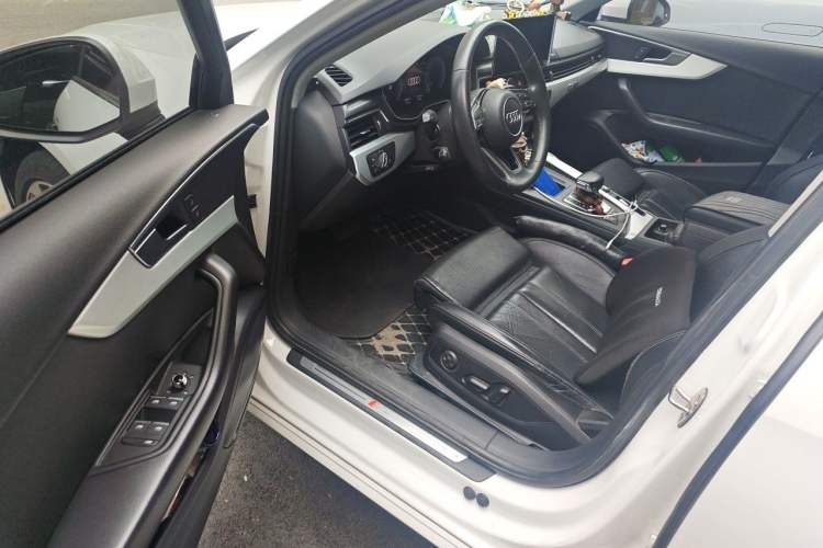 Used Audi A4L 2020 40 TFSI Fashion Dynamic Model Driver Seat