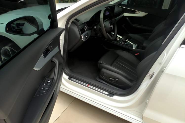 Used Audi A4L 2020 40 TFSI Fashion Dynamic Model Driver Seat