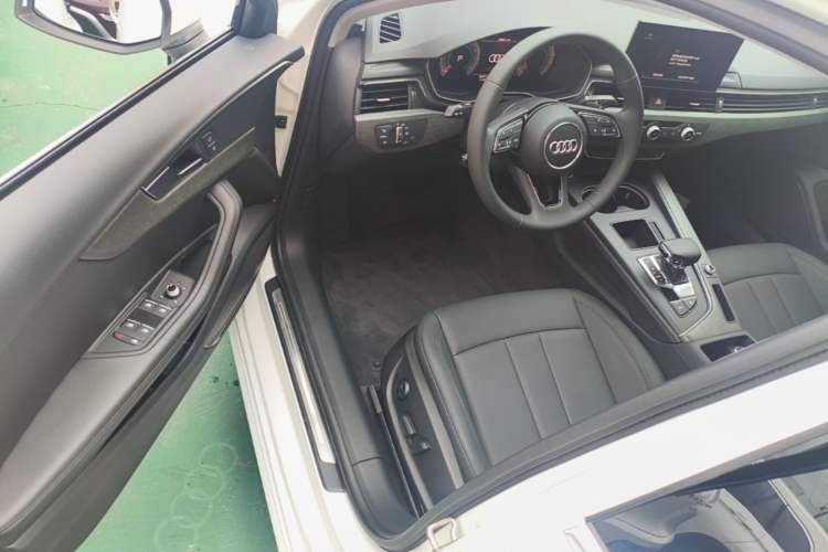 Used Audi A4L 2020 40 TFSI Luxury Dynamic Model Driver Seat