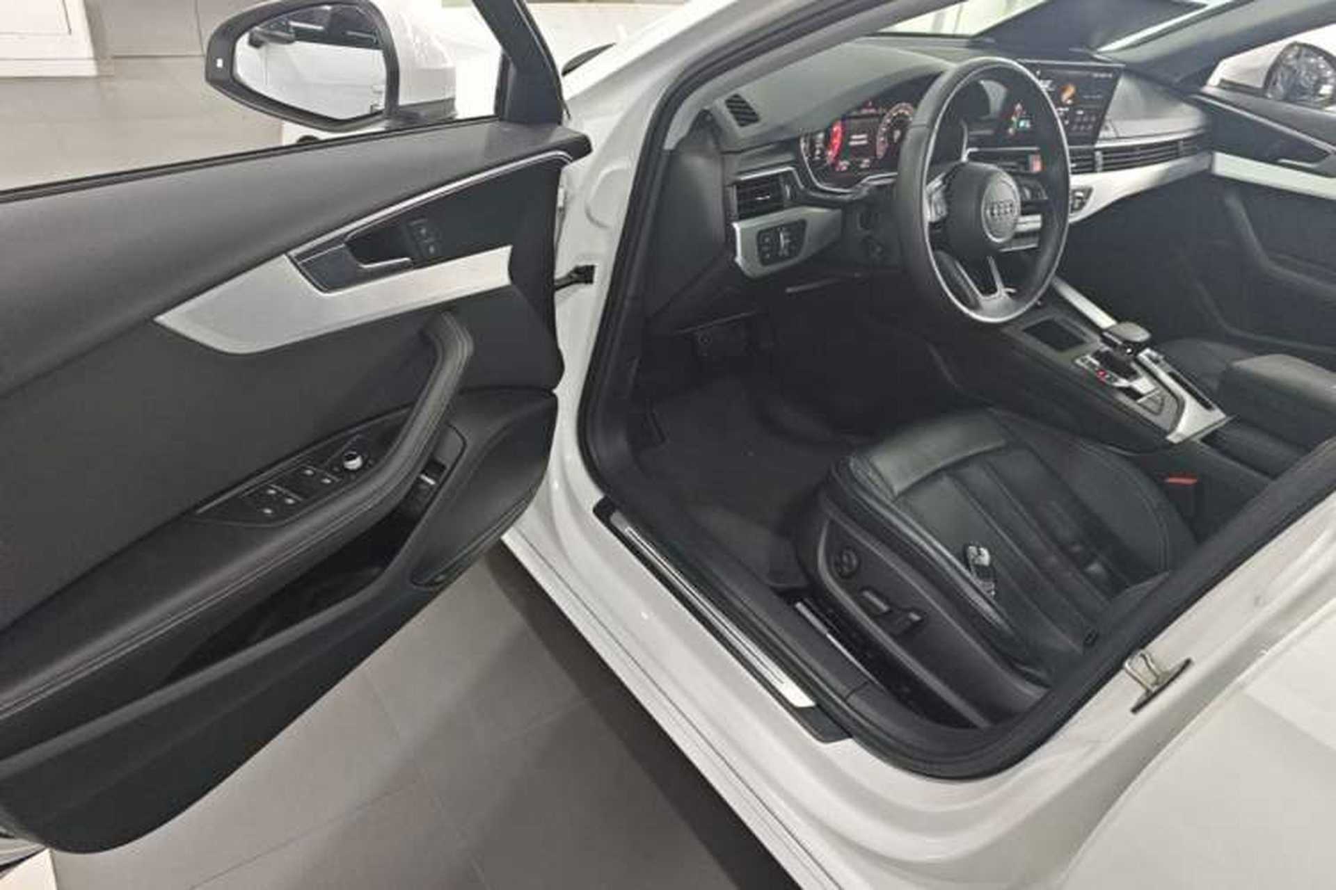 Used Audi A4L 2020 40 TFSI Luxury Prestige Edition Driver Seat