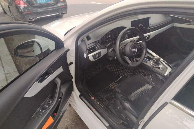 Used Audi A4L 2020 40 TFSI Luxury Prestige Edition Driver Seat