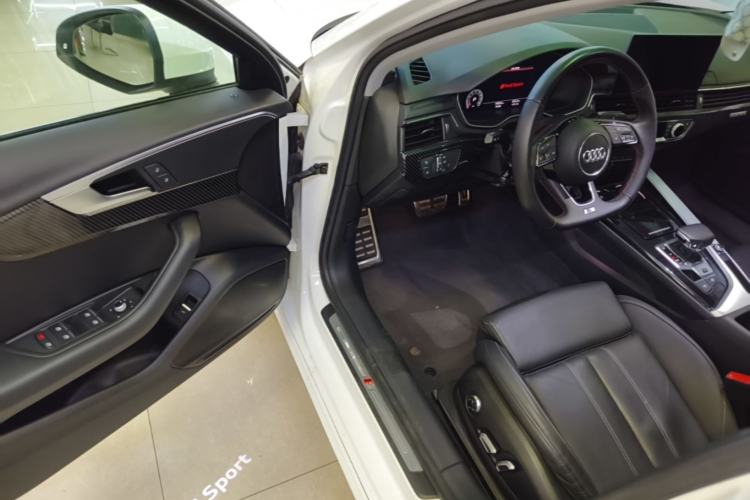 Used Audi A4L 2020 40 TFSI Luxury Dynamic Model Driver Seat