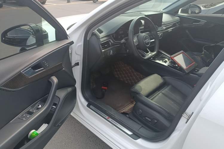 Used Audi A4L 2020 40 TFSI quattro Luxury Dynamic Model Driver Seat